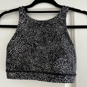 Lululemon high neck energy bra size 6